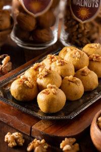 besan laddu