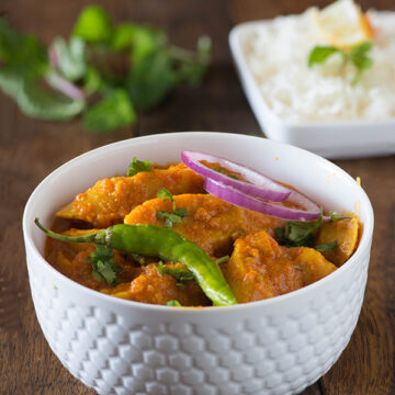 Rajasthani Gatte Ki sabzi is an authentic dish from Rajasthani cuisine. This delicious and spicy curry is a Rajasthani specialty that is served with Bajra roti or steamed rice. It is also known as gatte ka saag in certain areas of Rajasthan.Gatte is gram flour or besan dumplings which are first boiled and then cooked with spicy curd and tomato gravy to make this traditional Rajasthani gatte Ki sabzi.