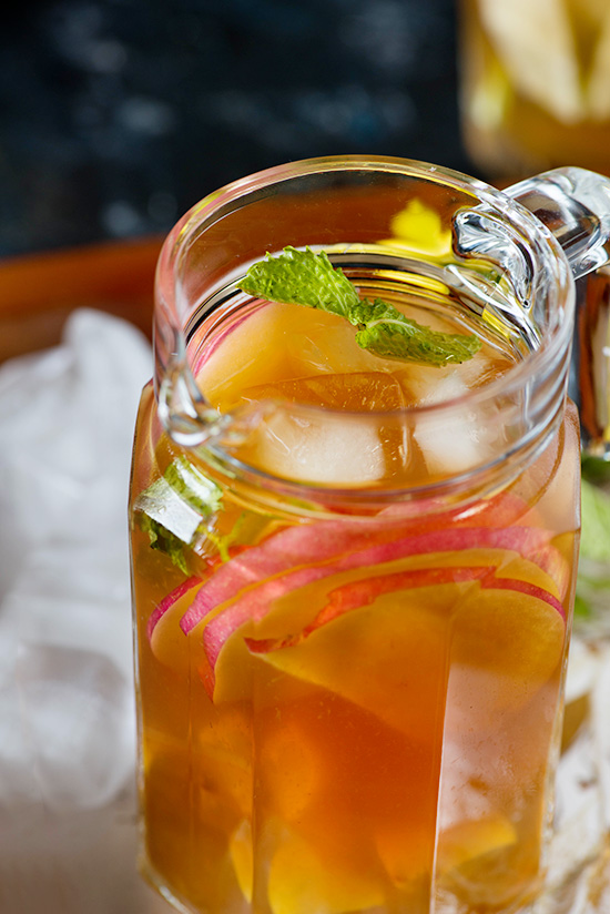 Homemade Apple Ice Tea. Simple and so easy to make and absolutely perfect for the summertime. This summer try this delicious Apple iced tea recipe for a refreshed and rejuvenated feeling!