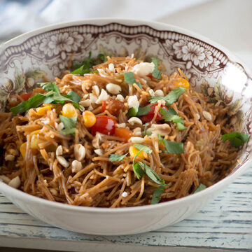 Asian Vermicelli noodle bowls for breakfast. It's a delicious breakfast which is healthy, vegetarian, vegan and very flavourful. It is Made with wheat vermicelli,