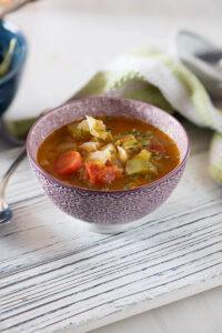 This Vegetable weight loss soup recipe is delicious, healthy, filling and flavourful. Make this healthy soup in 20Minutes with the help of your pressure cooker or Instant Pot. Gluten-free, Low GI, whole 30 Soup recipe. New recipes in my 20 Minute Meals Recipes.