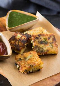 potato sooji ka nashta / Sooji Veggie Squares