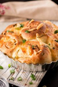 Garlic scallion cheese bread