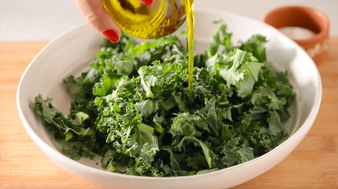oil to massage kale