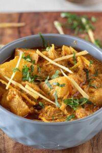 Dahi Aloo Recipe