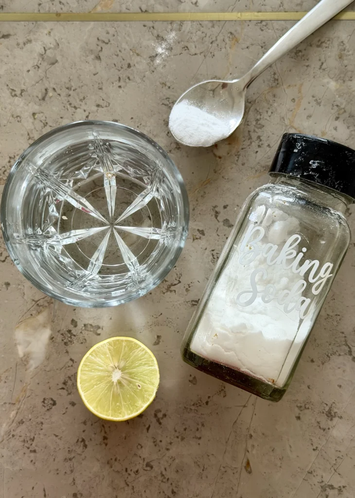 Ingredients for Baking soda recipe for weight loss